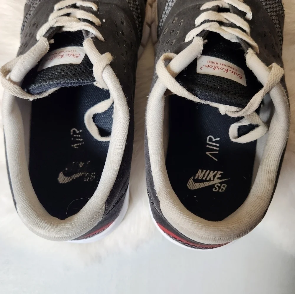 Nike SB Boys Eric Koston 2 Air Max Gray Red Sneakers-Size 6